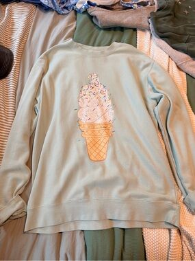 Light Mint Crewneck Sweatshirt with Ice Cream Graphic